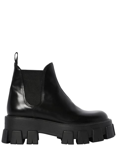prada stivali combat